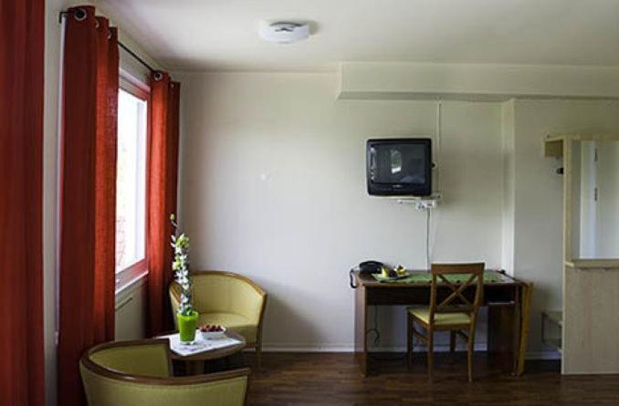 Bomlo Hotell Bilik gambar